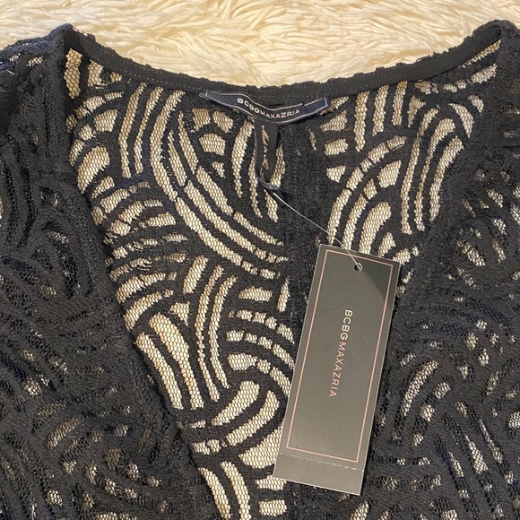 BCBGMaxAzria Tops - BCBGMaxAzria Black Patterned Lace Top. NWT size Medium.